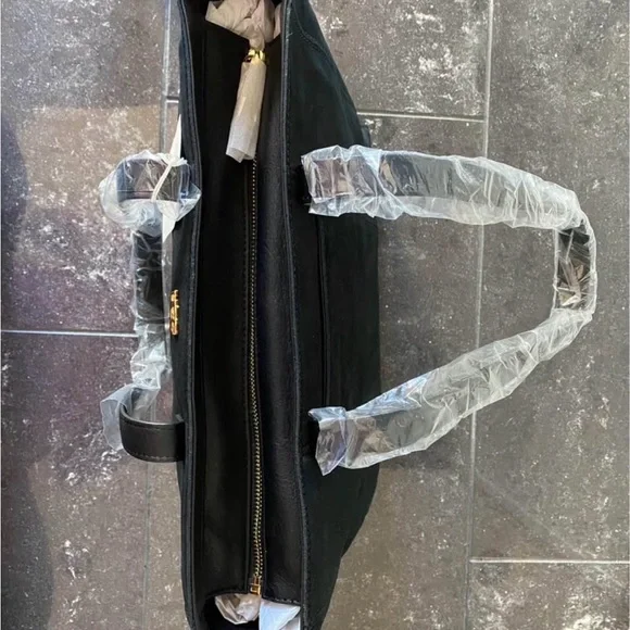 UGG Elegant Black Tote - Picture 3 of 5